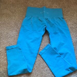 NVGTN Caribbean blue leggings